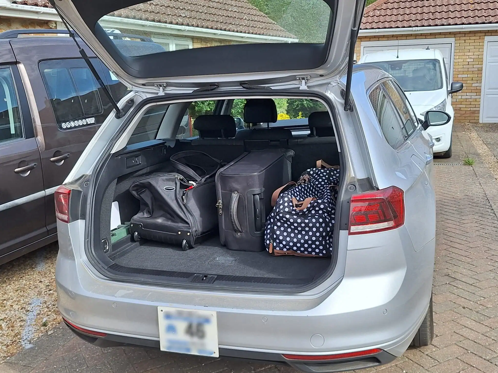 Airport Transfer Downham Market luggage transfer